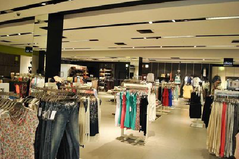 鲁甸商场里的店面怎么装修?